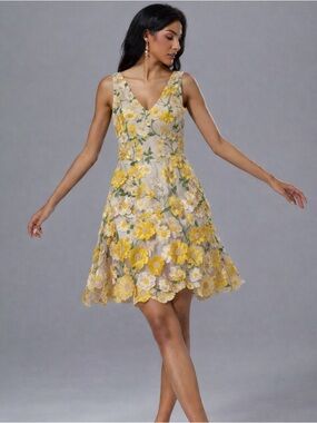 NEW AW Bridal Brodie Yellow Floral Dress size 6